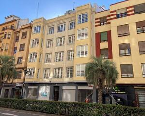 Local comercial de 2 habitaciones en Casco Historico, Zaragoza
