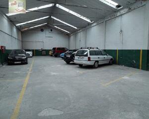 Garatge amb traster en Ansoáin