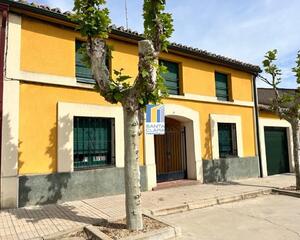 Casa con patio en Torres del Carrizal