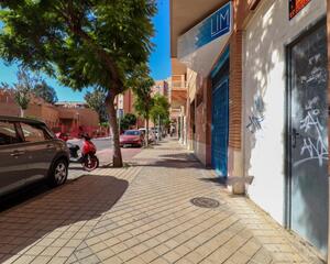 Local comercial en Barrio San Luis, Bª San Felix, Centro Almería