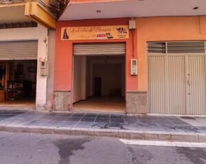 Local comercial en Avda. Santa Isabel, Avda. Sta. Isabel, Centro Almería