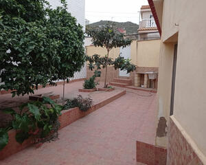 Casa con jardin en Alumbres, Cartagena
