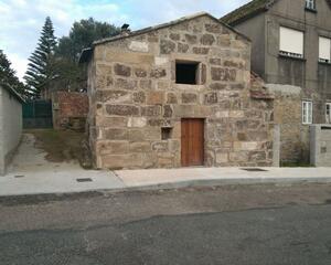 Casa de 4 habitaciones en Coiro, Cangas del Morrazo