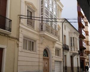 Casa amb garatge en Almansa