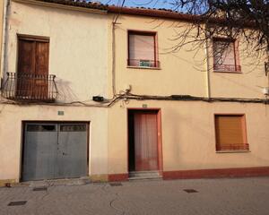Casa con garaje en Almansa