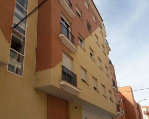 Piso de 3 habitaciones en Puerta de Valencia, Almansa