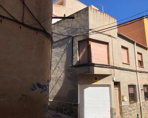 Casa de 4 habitacions en Centro, Almansa