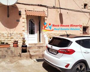 Casa rural con chimenea en Lorca