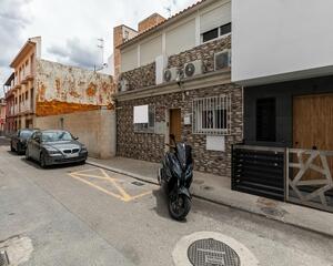 Casa de 4 habitaciones en Zaidín, Granada