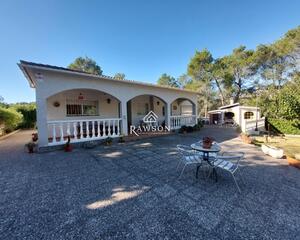 Casa amb vistes en Les Colines, Olivella