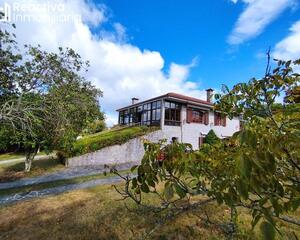 Casa amb terrassa en Folgueiras, Teo