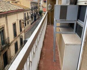Piso con terraza en Centro, Linares