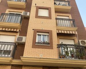 Piso de 2 habitaciones en Centro, Linares
