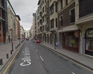 Local comercial reformado en Abando , Bilbao