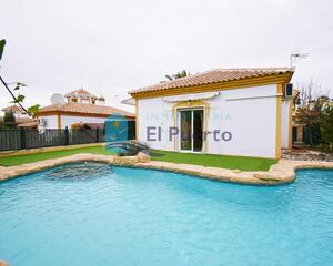 Chalet con piscina en Country Club, Mazarrón