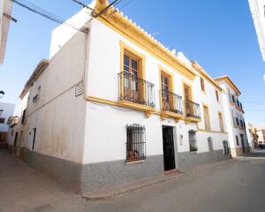Casa con terraza en Guadix