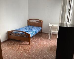 Piso de 4 habitaciones en Centro, Murcia