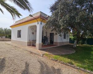 Casa con patio en Playa Montijo, Chipiona