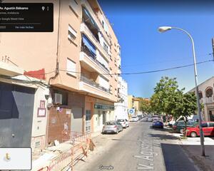 Piso de 3 habitaciones en Renfe, Algeciras