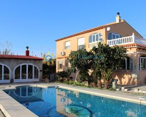 Villa con piscina en Playa, Oliva