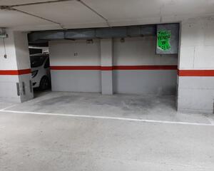 Garatge en Azpilagaña, Pamplona