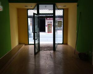 Local comercial de 3 habitaciones en Couto, Ourense