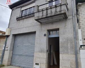 Casa de 5 habitaciones en Puente, Ourense