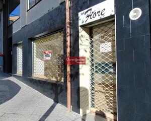 Local comercial de 3 habitaciones en Carballeira, Ourense