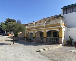 Casa con terraza en Avda. de Andalucía, Padul