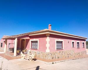 Casa rural con chimenea en Murcia