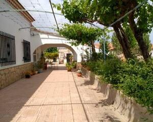 Casa con jardin en Campillo, Lorca