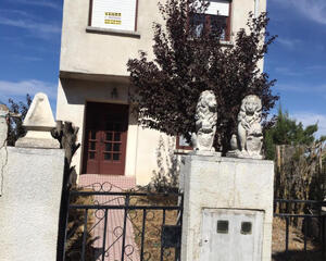 Casa con terraza en Espinosa de Cerrato