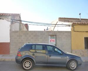 Solar en Las Fuentecicas, Almansa