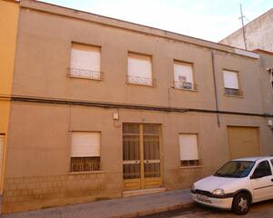 Casa con terraza en San Isidro, Almansa