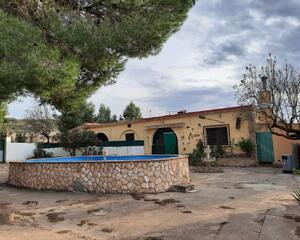 Casa rural de 6 habitaciones en Los Cabezos, Almansa