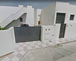 Chalet de 5 habitaciones en Nou Alacant, Alicante