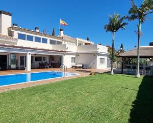 Villa con piscina en Torremolinos