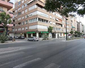 Local comercial en Arabial, Centro Granada