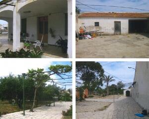 Terreno de 4 habitaciones en Torrellano, Elche