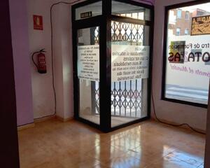 Local comercial con calefacción en El Pilar , Albacete