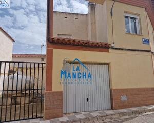 Adosado con terraza en Tinajeros, Albacete