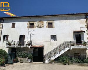 Casa con garaje en Voto, Laredo