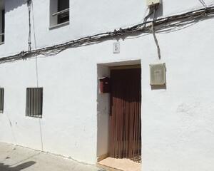 Casa de 3 habitaciones en Zaragoza
