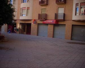 Local comercial con patio en Campoamor , Alicante