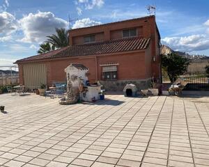 Chalet con piscina en Partida Foncalent, Alicante