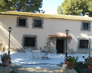 Casa con chimenea en Purias, Lorca