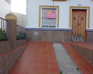 Piso de 3 habitaciones en Otras, Fuentes de Andalucía