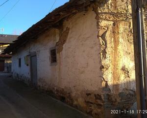 Casa de 3 habitaciones en Toral de Merayo