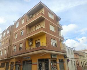 Piso de 3 habitaciones en San Isidro, Almansa