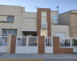 Casa con terraza en S.U.P 1, Almansa